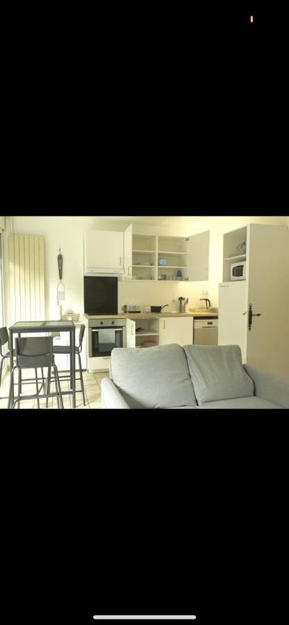 Se: 13A Rue Des Touleuses Pourpre Bed & Breakfast Cergy Exterior photo